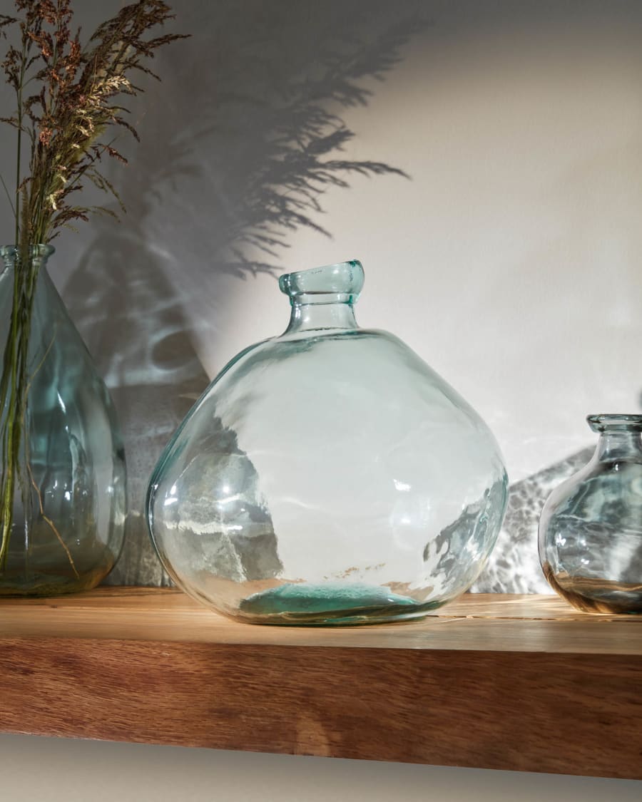 Raap bladeren op Uitgaan van Collectief Brenna grote glazen vaas transparant 100% gerecycled | Kave Home