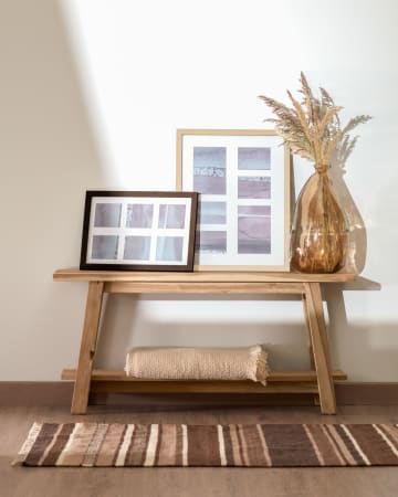 Luah photo frame in wood with dark finish 28 x 39 cm