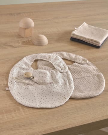 Set of two 100% organic cotton (GOTS) Maren bibs in beige and pink polka dots