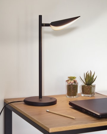Lámpara de mesa Veleira de acero con acabado pintado negro