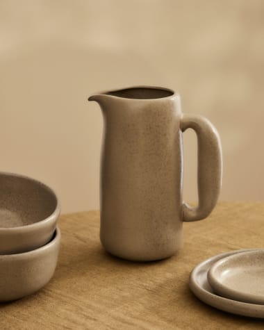 Tersilia jug in brown ceramic