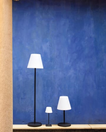 Lampadaire d'extérieur Amaray en acier avec finition noire