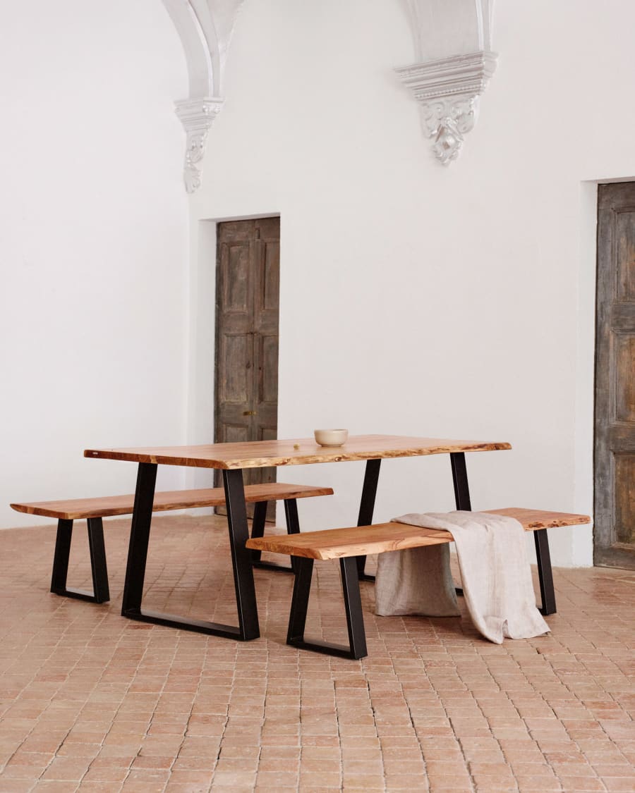 Mesa de madera maciza acabado natural con patas de hierro negras de varias  medidas