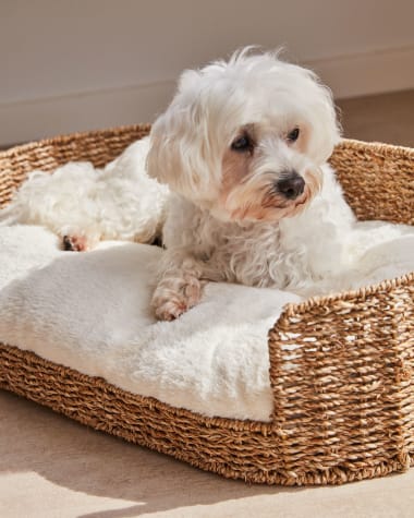 Codie portable pet cushion in white fur, Ø 60 x 10 cm