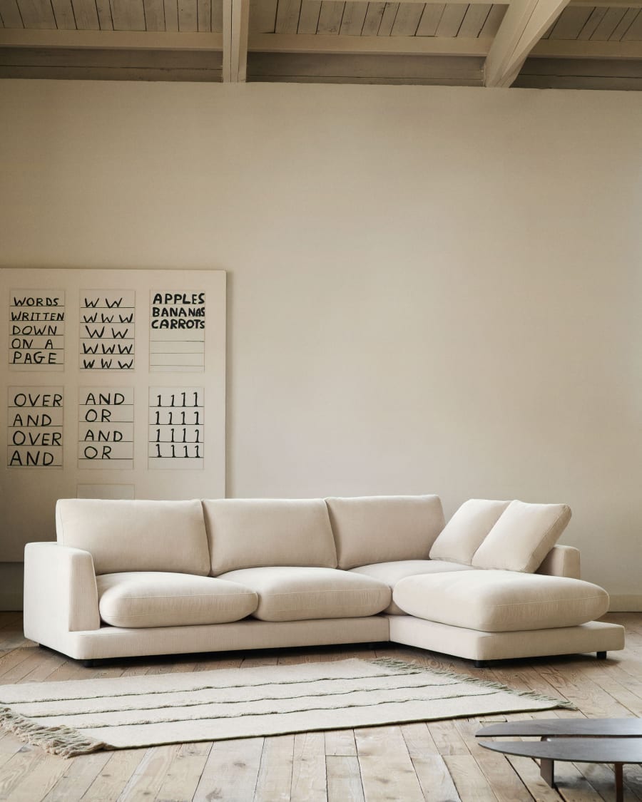 Canapé Gala 4 places avec méridienne à droite beige 300 cm | Kave Home®