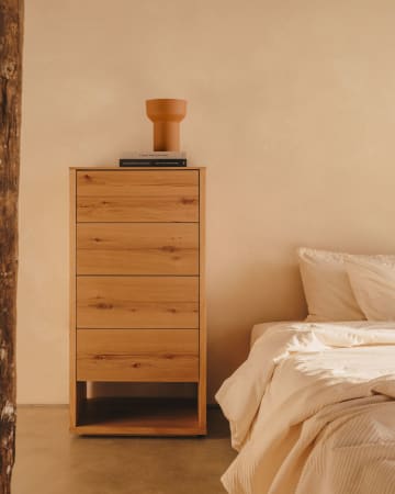 Alguema chest of drawers with 4 drawers in oak wood veneer with natural finish, 60 x 120 cm