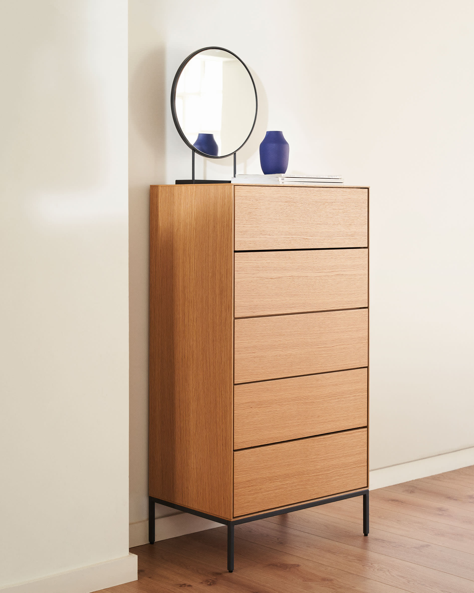 Oak veneer deals chest of drawers