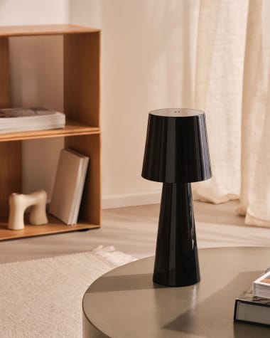 Lampe de table grand format Arenys en métal peint noir