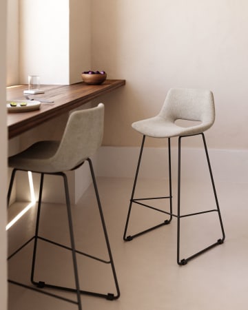 Taburete Zahara beige y acero con acabado negro altura 76 cm