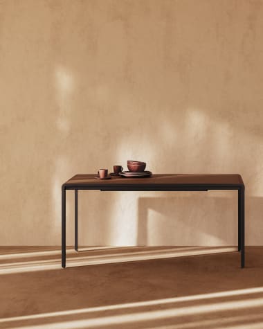 Nadyria ausziehbarer Tisch mit Walnussfurnier und schwarzen Stahlbeinen 120 (160) x 80 cm