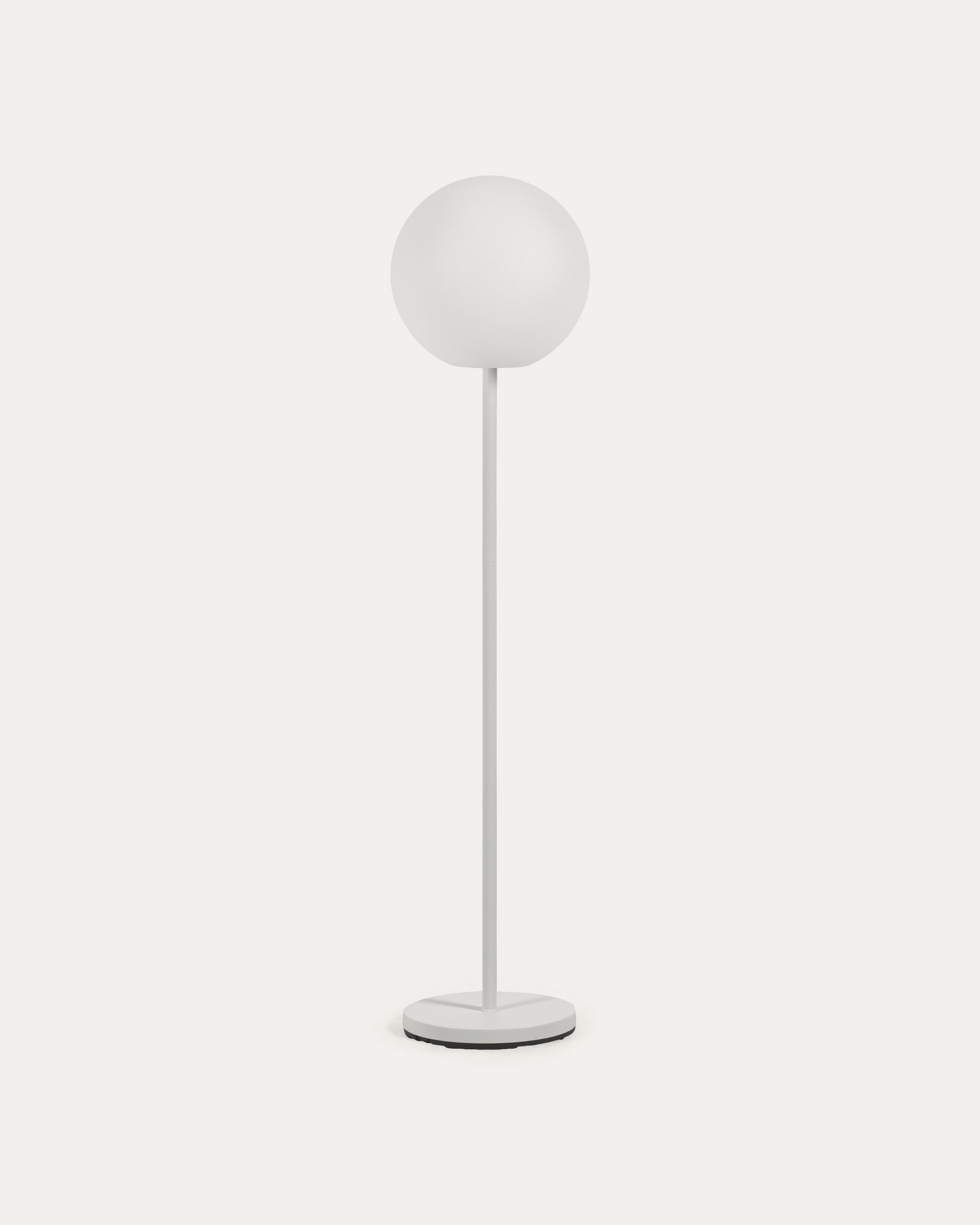 Outdoor Dinesh floor lamp in white steel | Kave Home