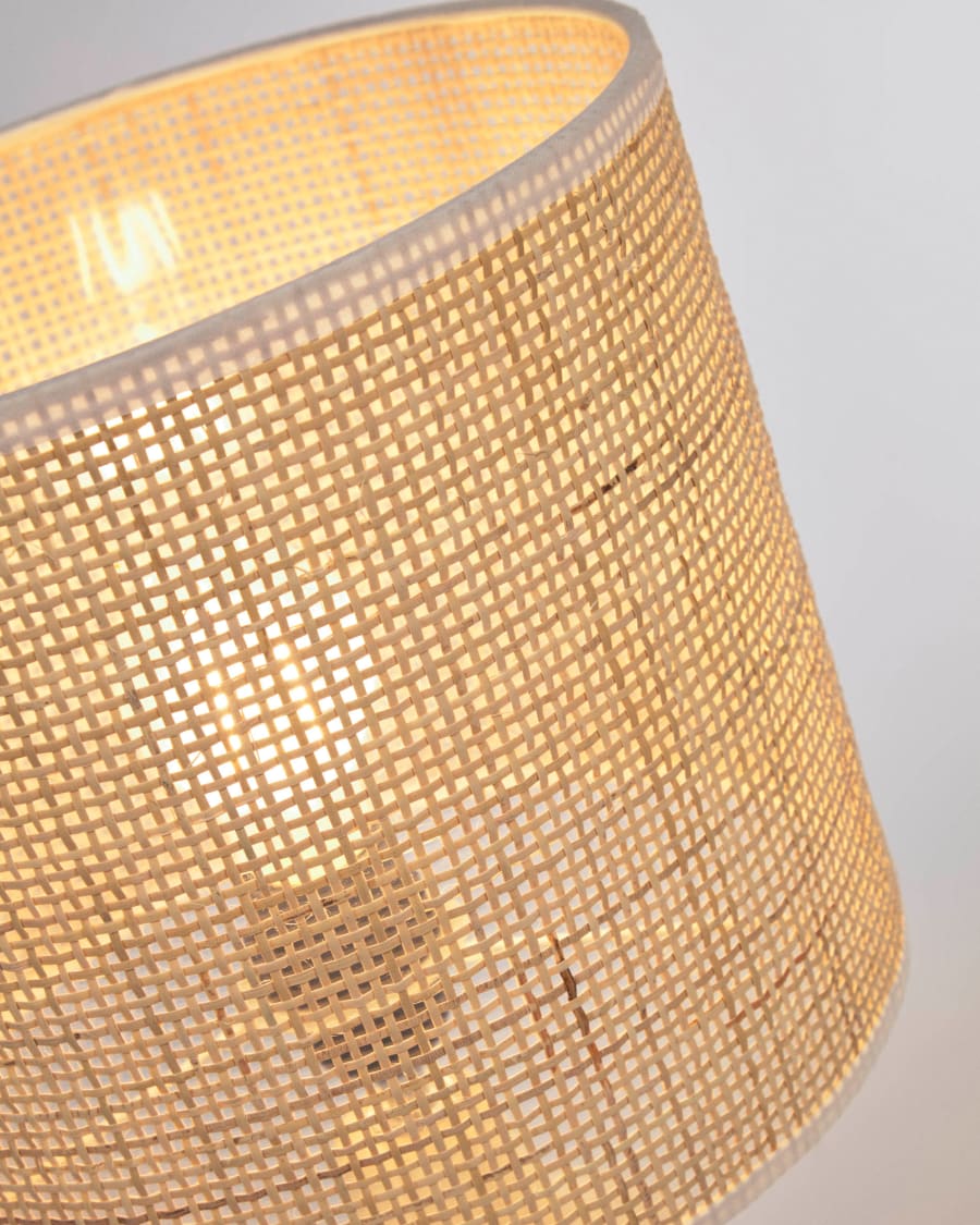 Lampada da tavolo Erna in ceramica bianca e bambù con finitura naturale ed  adattatore UK