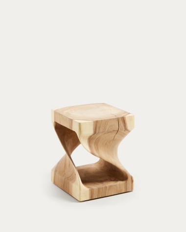 Stolik pomocniczy Hakon z litego drewna mungur z rzeźbionym wnętrzem 30 x 30 cm