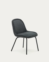 Cadira Aimin de xenilla gris fosc i potes d'acer amb acabat pintat pintat negre mat