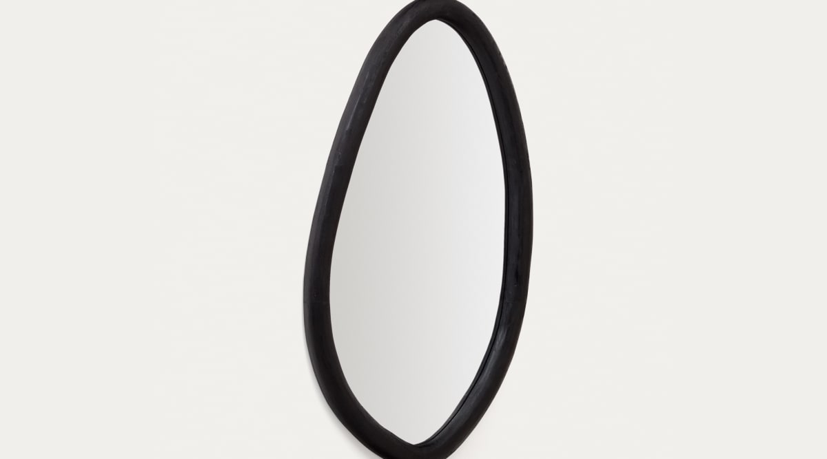 Miroir Magrit en bois de mungur avec finition noire Ø 60 x 110 cm | Kave Home®