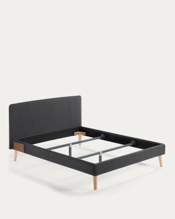 Κρεβάτι με αφαιρούμενα καλύμματα Dyla, μαύρο, πόδια σε μασίφ ξύλο οξυάς, για στρώμα 150x190εκ