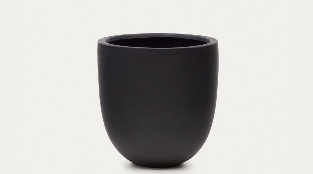 Cache-pot Aiguablava en ciment noir Ø 56 cm | Kave Home®