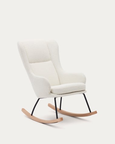 Maustin-schommelstoel met witte schapenvacht en zwart frame van staal en beukenhout