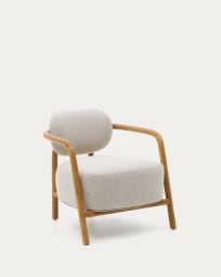 Melqui beige armchair in solid oak wood with a natural finish