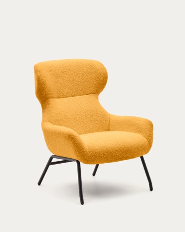 Belina-fauteuil van mosterkleurige schapenvacht en zwarte staal.