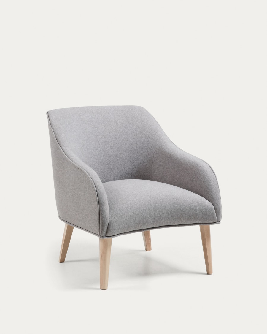 tussen Schipbreuk Tentakel Bobly fauteuil in grijs met houten poten en natuurlijke afwerking | Kave  Home