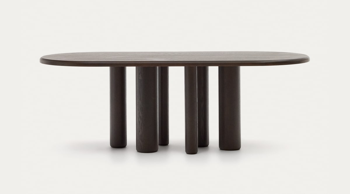 Table ovale Mailen en contre-plaqué de frêne avec finition foncée Ø 220 x 105 cm | Kave Home®