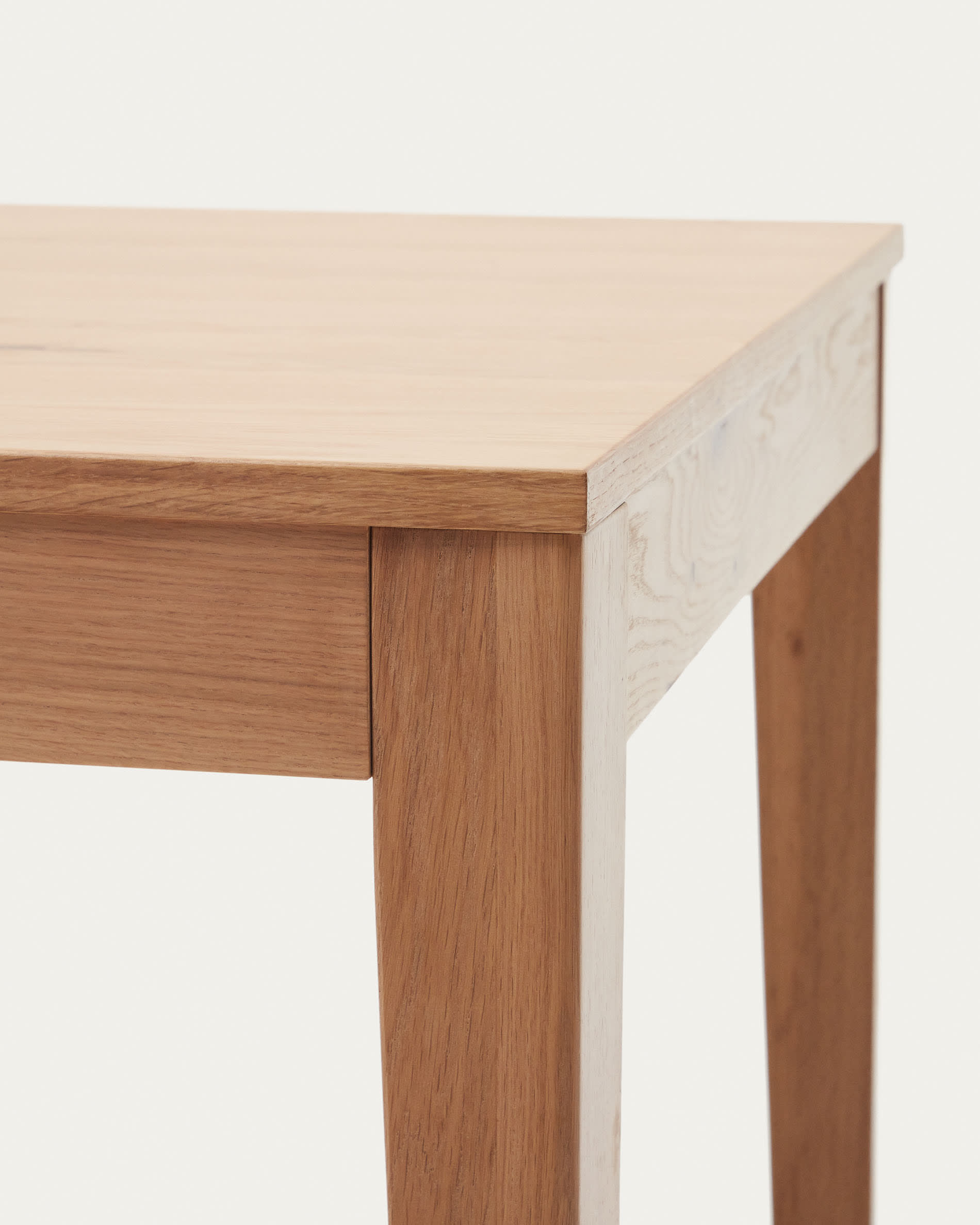 oak veneer extendable table