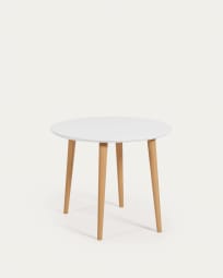 Oqui extendable round table in MDF with white lacquer and solid beech wood legs, 90 (170) x 90 cm
