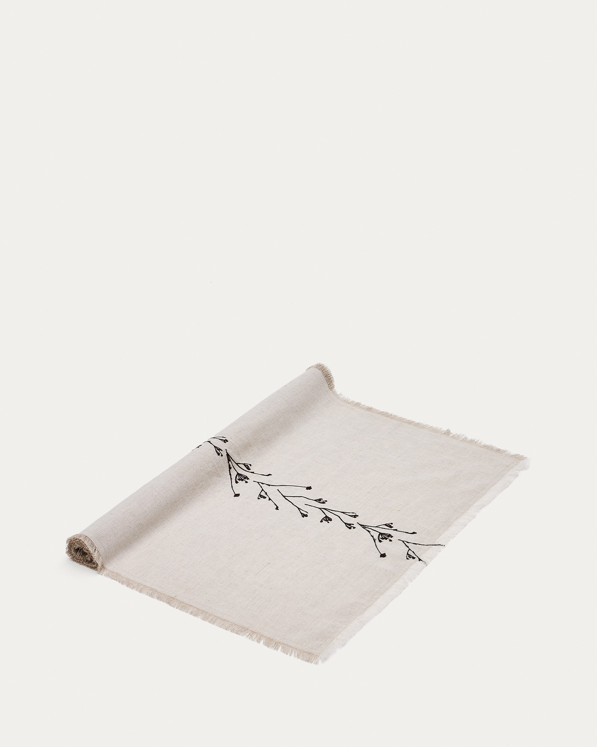 Mirari Tischläufer aus Leinen und Baumwolle mit Blumenstickerei und  seitlichen Fransen 50 x 150 cm | Kave Home®