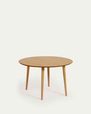 Oqui ronde uitschuifbare tafel in eiken fineer met massief houten poten Ø 120(200) x 120cm
