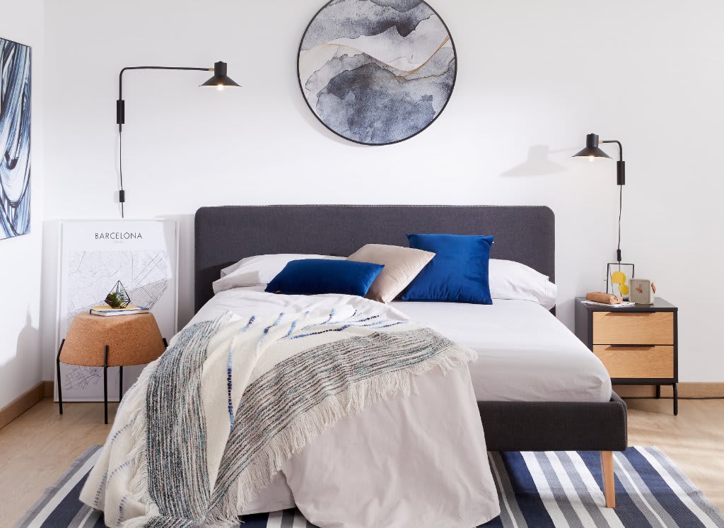 Ideas para decorar una cama con cojines